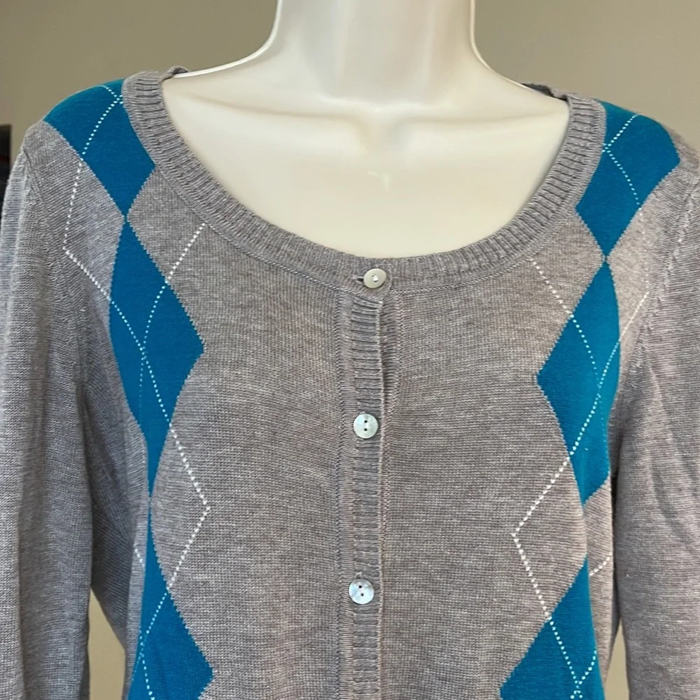 Cardigan - Picture 4 of 5